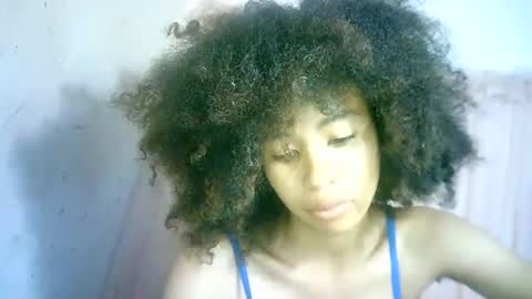 Snapshot of xenna610827 chatting on 02/04/25, 05:34 xenna610827 online show from 02/04/25, 05:34