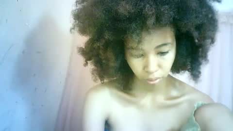 Snapshot of xenna610827 chatting on 02/05/25, 03:34 xenna610827 online show from 02/05/25, 03:34