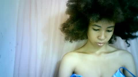 Snapshot of xenna610827 chatting on 02/06/25, 06:29 xenna610827 online show from 02/06/25, 06:29