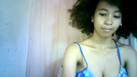 Snapshot of xenna610827 chatting on 02/07/25, 08:55 xenna610827 online show from 02/07/25, 08:55