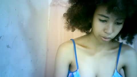 Snapshot of xenna610827 chatting on 02/07/25, 12:50 xenna610827 online show from 02/07/25, 12:50