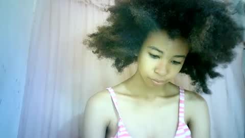 Snapshot of xenna610827 chatting on 02/08/25, 06:01 xenna610827 online show from 02/08/25, 06:01