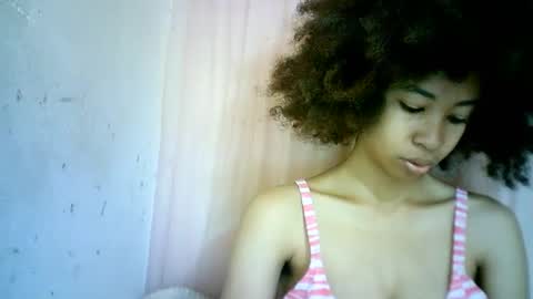 Snapshot of xenna610827 chatting on 02/09/25, 05:29 xenna610827 online show from 02/09/25, 05:29