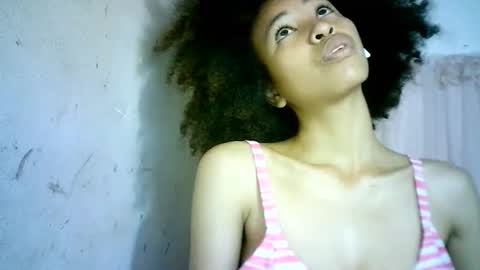 Snapshot of xenna610827 chatting on 02/10/25, 09:04 xenna610827 online show from 02/10/25, 09:04