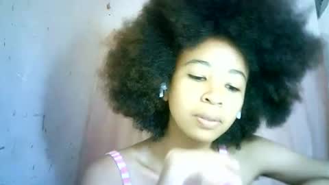 Snapshot of xenna610827 chatting on 02/21/25, 09:34 xenna610827 online show from 02/21/25, 09:34