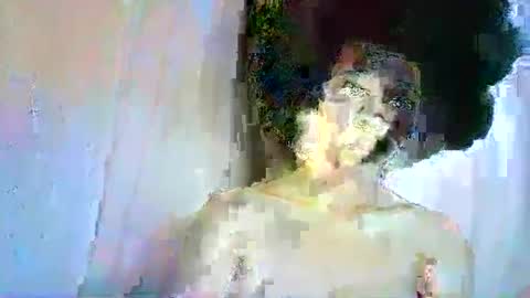 Snapshot of xenna610827 chatting on 02/23/25, 02:25 xenna610827 online show from 02/23/25, 02:25