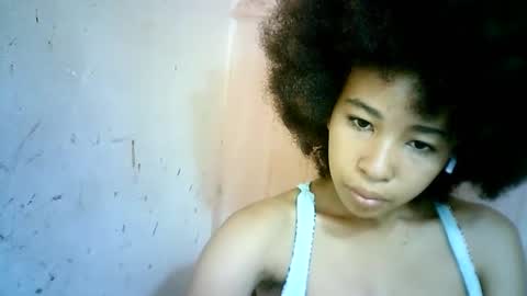 Snapshot of xenna610827 chatting on 02/25/25, 11:41 xenna610827 online show from 02/25/25, 11:41