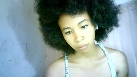 Snapshot of xenna610827 chatting on 02/27/25, 03:37 xenna610827 online show from 02/27/25, 03:37