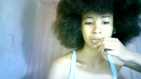 Snapshot of xenna610827 chatting on 03/03/25, 06:22 xenna610827 online show from 03/03/25, 06:22