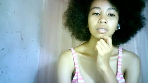 Snapshot of xenna610827 chatting on 03/04/25, 06:50 xenna610827 online show from 03/04/25, 06:50