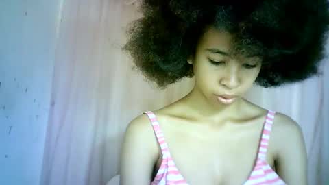 Snapshot of xenna610827 chatting on 03/05/25, 08:10 xenna610827 online show from 03/05/25, 08:10