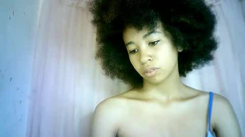 Snapshot of xenna610827 chatting on 03/08/25, 01:14 xenna610827 online show from 03/08/25, 01:14