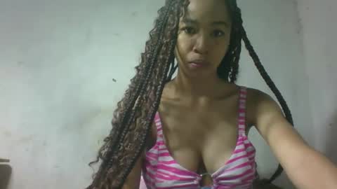 Snapshot of xenna610827 chatting on 02/08/26, 06:50 xenna610827 online show from 02/08/26, 06:50