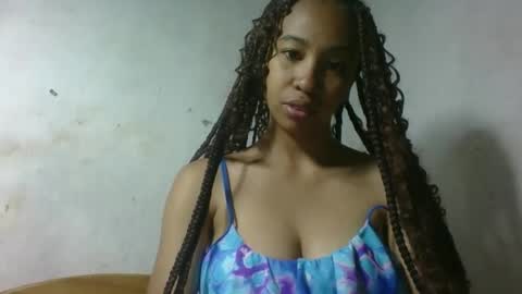 Snapshot of xenna610827 chatting on 02/17/26, 11:29 xenna610827 online show from 02/17/26, 11:29