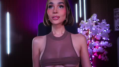 Snapshot of xforyoureyesonlyx chatting on 11/29/25, 03:53 Anne online show from 11/29/25, 03:53