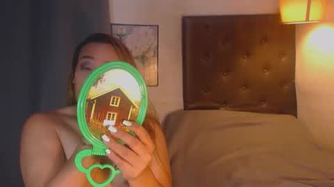 Snapshot of xhardcock2playx chatting on 11/03/25, 03:35 GODDESS KRISTEL online show from 11/03/25, 03:35