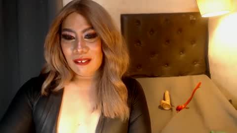 Snapshot of xhardcock2playx chatting on 11/14/25, 06:17 GODDESS KRISTEL online show from 11/14/25, 06:17