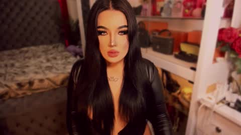 Snapshot of xher_hidden_collectionx chatting on 02/22/26, 02:37 GODDESSS LEXII online show from 02/22/26, 02:37
