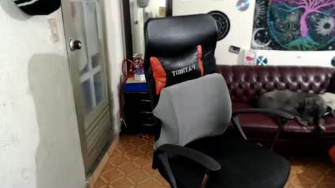 Snapshot of xherry_wet11 chatting on 12/21/24, 09:15 Xherry online show from 12/21/24, 09:15