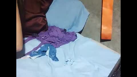 Snapshot of xhotskinny69x chatting on 01/14/26, 11:20 xhotskinny69x online show from 01/14/26, 11:20