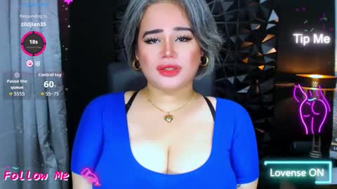 Snapshot of xhugeharleyselfsuckerx chatting on 09/15/25, 08:31 xHUGECOCKTILLCUMX online show from 09/15/25, 08:31