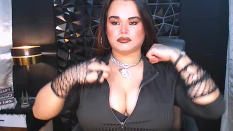 Snapshot of xhugeharleyselfsuckerx chatting on 09/27/25, 06:13 xHUGECOCKTILLCUMX online show from 09/27/25, 06:13