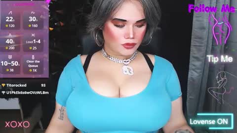 Snapshot of xhugeharleyselfsuckerx chatting on 10/15/25, 08:31 xHUGECOCKTILLCUMX online show from 10/15/25, 08:31