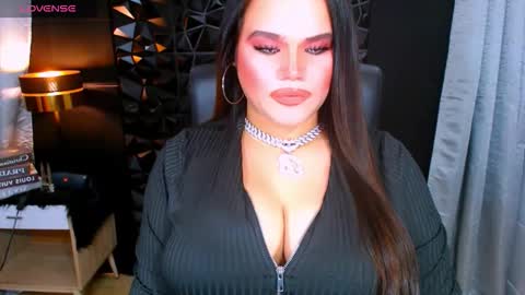 Snapshot of xhugeharleyselfsuckerx chatting on 10/18/25, 02:25 xHUGECOCKTILLCUMX online show from 10/18/25, 02:25