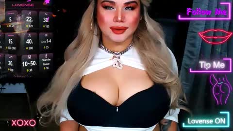 Snapshot of xhugeharleyselfsuckerx chatting on 10/22/25, 05:19 xHUGECOCKTILLCUMX online show from 10/22/25, 05:19