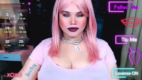 Snapshot of xhugeharleyselfsuckerx chatting on 11/12/25, 05:13 xHUGECOCKTILLCUMX online show from 11/12/25, 05:13