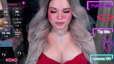 Snapshot of xhugeharleyselfsuckerx chatting on 11/18/25, 08:08 xHUGECOCKTILLCUMX online show from 11/18/25, 08:08