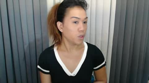 Snapshot of xhugejerkingtransx chatting on 12/14/24, 10:39 GWEN THOMPSON .......   online show from 12/14/24, 10:39
