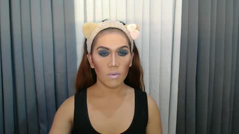 Snapshot of xhugejerkingtransx chatting on 12/21/24, 12:53 GWEN THOMPSON .......   online show from 12/21/24, 12:53