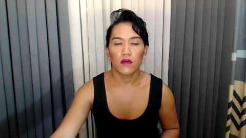 Snapshot of xhugejerkingtransx chatting on 02/02/25, 11:08 GWEN THOMPSON .......   online show from 02/02/25, 11:08