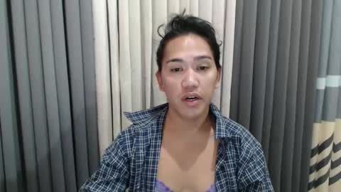 Snapshot of xhugejerkingtransx chatting on 02/21/25, 05:31 GWEN THOMPSON .......   online show from 02/21/25, 05:31