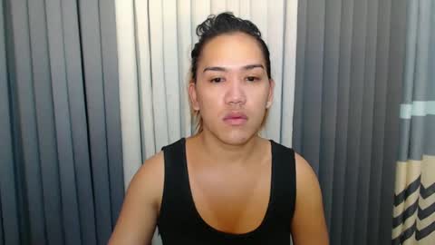 Snapshot of xhugejerkingtransx chatting on 02/28/25, 05:59 GWEN THOMPSON .......   online show from 02/28/25, 05:59
