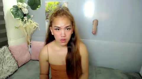 Snapshot of xhugejerkingtransx chatting on 03/10/25, 05:18 GWEN THOMPSON .......   online show from 03/10/25, 05:18
