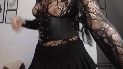 Xia online show from 11/08/25, 11:03