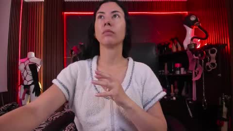 XiaQueen   I M online show from 10/22/25, 11:21