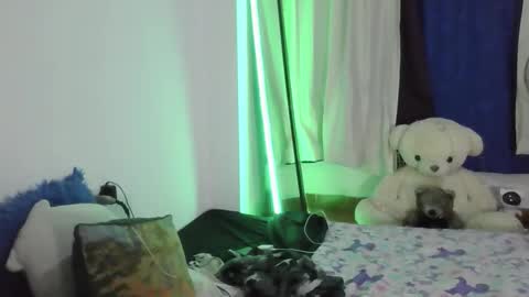 Ximena online show from 12/17/25, 12:05