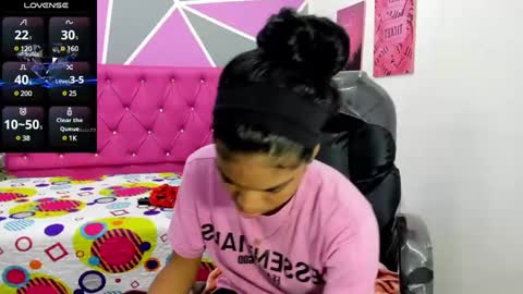 Snapshot of ximena_ruiz18 chatting on 03/02/25, 12:22 Ximena Ruiz online show from 03/02/25, 12:22