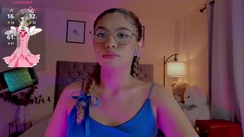 camila online show from 12/04/25, 08:39