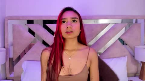 Snapshot of ximena_vasquez8 chatting on 12/05/25, 03:15 Xime online show from 12/05/25, 03:15