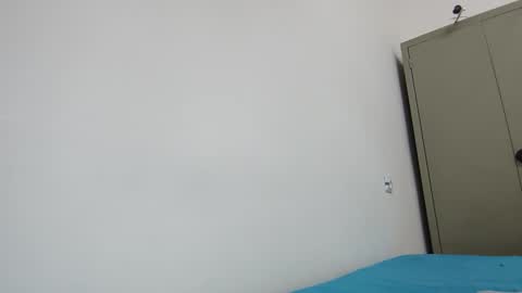 Snapshot of xineeddine chatting on 11/18/25, 12:31 xineeddine online show from 11/18/25, 12:31