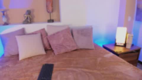 Snapshot of xiomara__cortes chatting on 02/10/26, 07:51 X I O M A R A online show from 02/10/26, 07:51