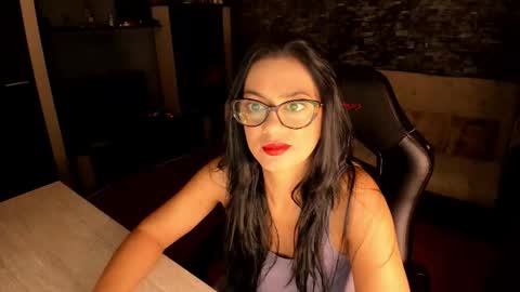Snapshot of xlaracroftx chatting on 09/10/25, 08:42 Lara online show from 09/10/25, 08:42