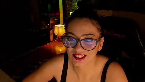 Lara online show from 01/10/26, 09:52