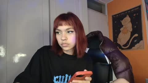 xlilyangelx_ online show from 08/01/26, 03:06