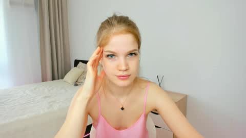 Chloe online show from 05/14/26, 09:05