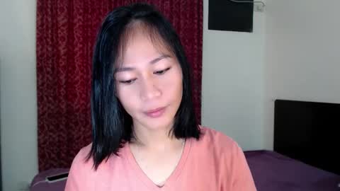 Snapshot of xlovely_destinyx chatting on 11/29/25, 04:48 Alice online show from 11/29/25, 04:48